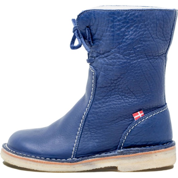 Duckfeet Shoes - NWOT DUCKFEET ARHUS UNISEX BOOT W/ WOOL LINING AND PEBBLED LEATHER Royal Blue